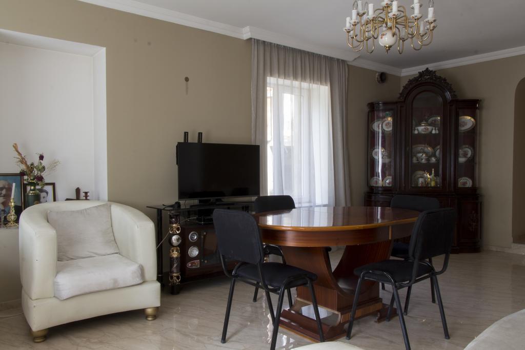 Guesthouse Ori Beli In מסטיה מראה חיצוני תמונה