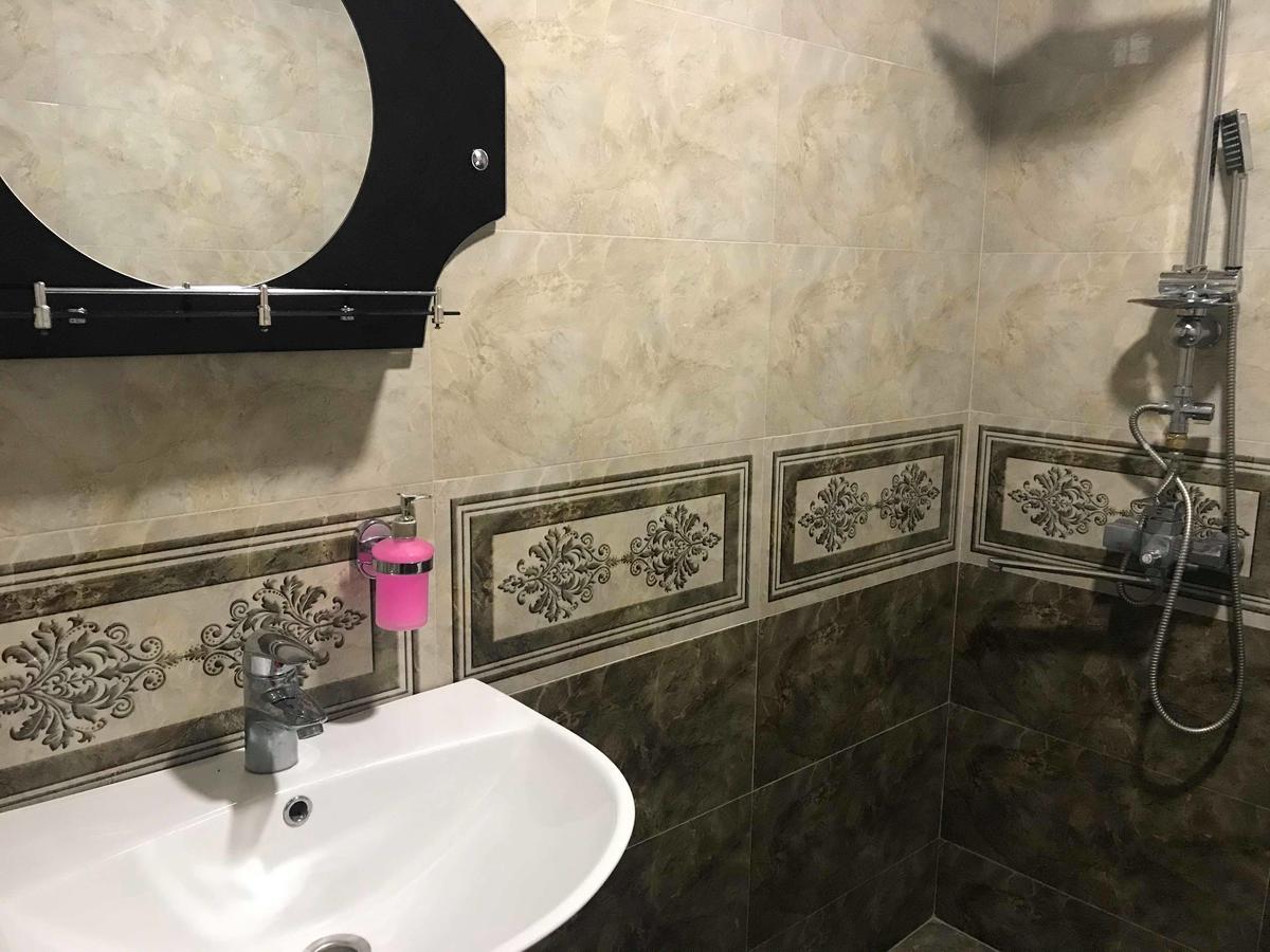 Guesthouse Ori Beli In מסטיה מראה חיצוני תמונה